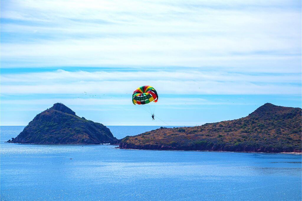 hotel holiday inn playa platino